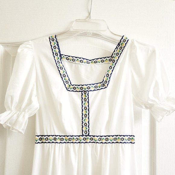 Vintage Formfit Rogers White Long Nightgown Lingerie Bedgown Nightdress Nightie - Picture 2 of 11